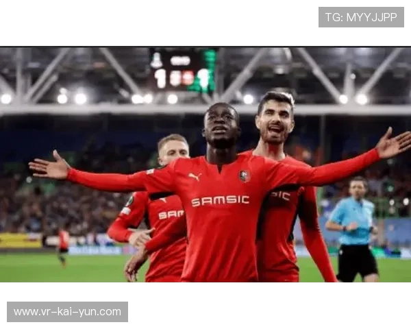 雷恩主场迎战洛里昂，主队实力与主场优势明显