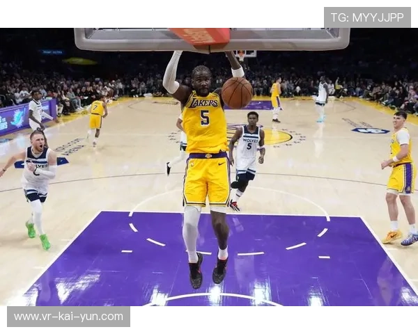 艾顿谈湖人体系适应:教练组信任是关键因素 艾顿谈湖人体系适应:教练组信任是关键因素